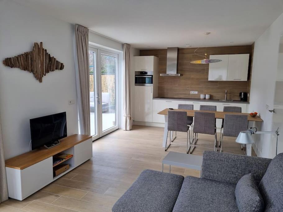Vakantiewoning 1 Aan Zee, 400 Meter Van Het Strand Zoutelande Exterior photo